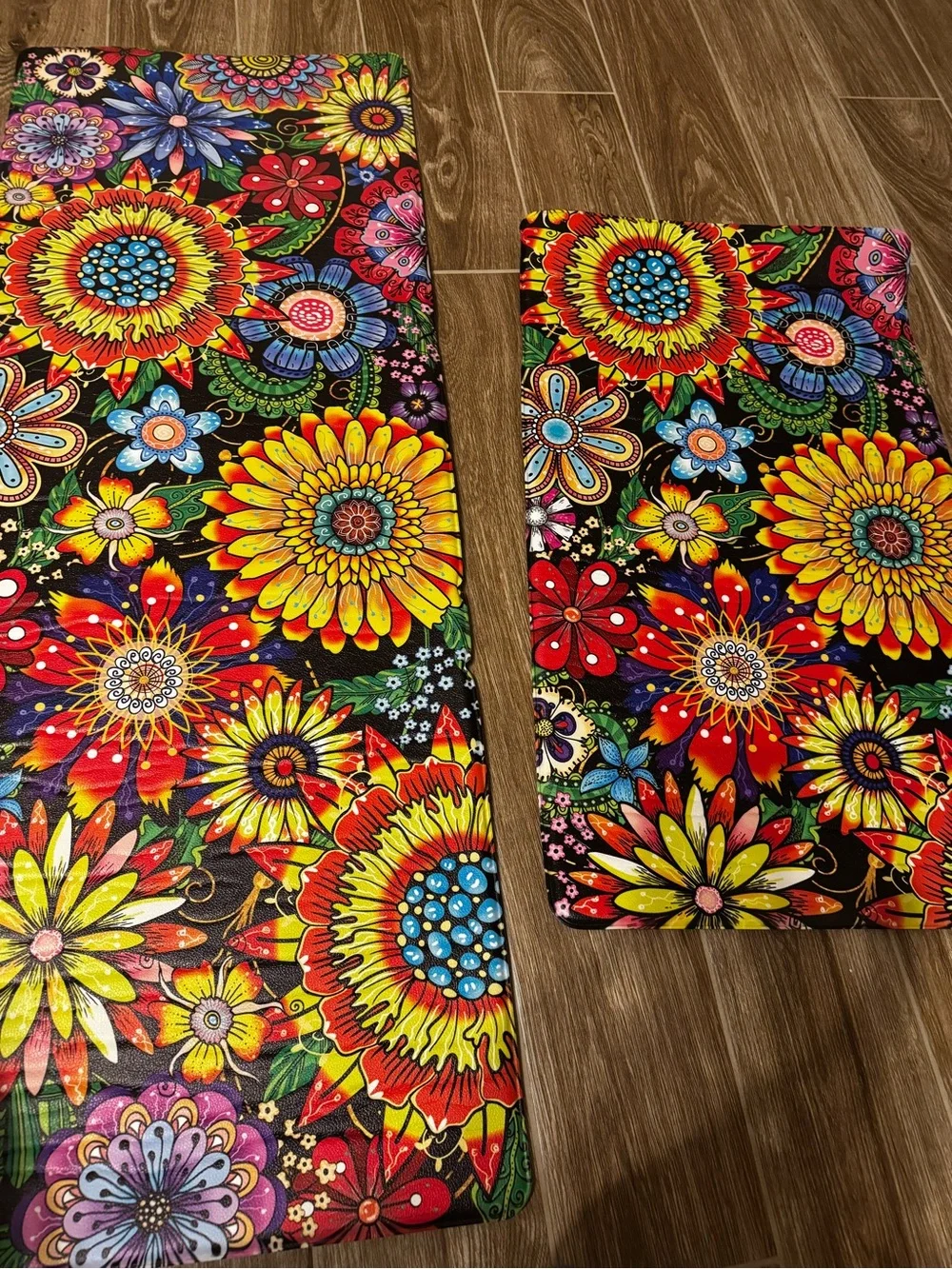 Vibrant Floral Home Accent Set - Colorful Sunflower Pattern